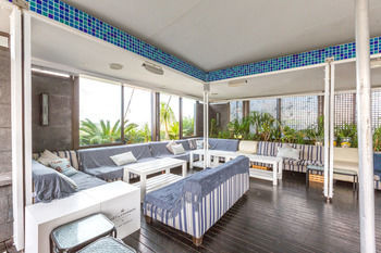Apartment 318 Royale